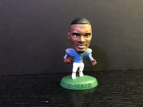 STEVE MCNAIR Houston Oilers NFL Action Figure Cover