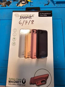 iPhone 6/7/8 Battery Case White - Picture 1 of 1