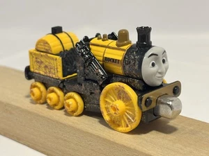 Thomas the Train Tank Engines Stephen Rocket Metal Diecast Friends Amarillo 2012 - Imagen 1 de 9
