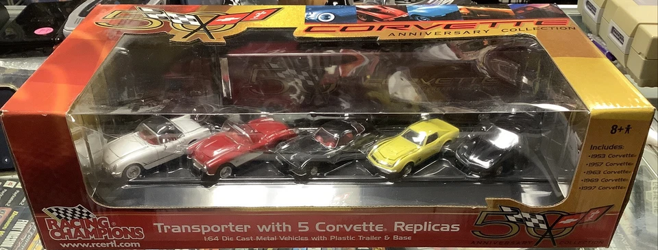 全新带盒 Racing Champions Transporter 带 5 个 Corvette 模型车 1: 64 压铸金属 — 第 1/1 张图片