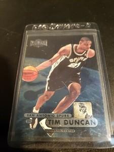 Tim Duncan 1997-98 Metal Universe #72 ROOKIE San Antonio Spurs