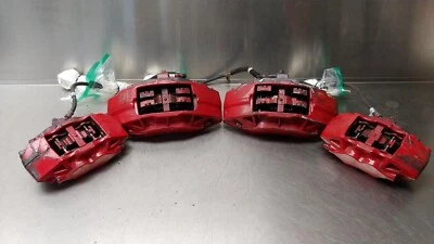 Pinzas de freno delanteras y traseras Chevrolet Camaro SS 2016-2024 OEM Brembo de 4 pistones Foto 1 de 4