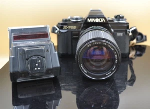 Minolta X-700 35mm SLR Film Camera W/ 35-105mm lens and Af 2800 flash - Picture 1 of 16