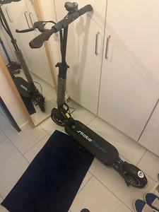 E-Scooter - Bild 1 von 3