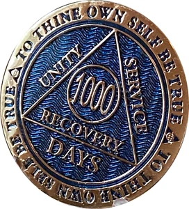 1000 días AA Medallion Reflex chip de sobriedad enchapado en oro azul - Imagen 1 de 3