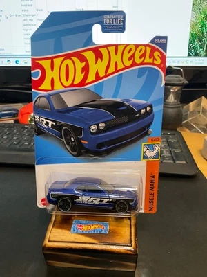 Dodge Challenger SRT #235 2022 Hot Wheels Muscle Mania 15 Foto 1 de 4