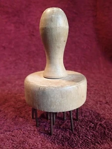 VINTAGE ALTE HANDGEFERTIGTE HOLZ KEKS DEKORATEUR SCHWEDEN SCHWEDISCHE VOLKSKUNST - Bild 1 von 3
