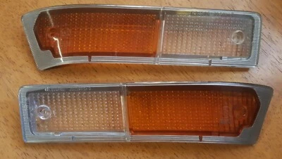 Alfa Romeo Alfetta GT front pk / indicator light lenses (PAIR) Altissimo - image 1 of 3