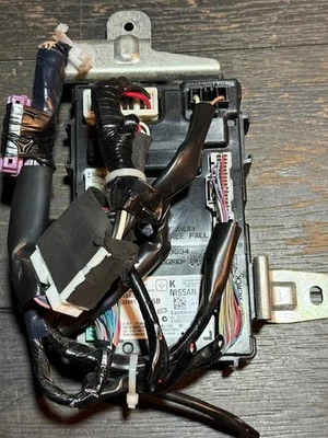 09-12 Infiniti G37 11-12 G25 Unidad de módulo de control de carrocería BCM 284B1-1NC5B OEM Foto 1 de 4