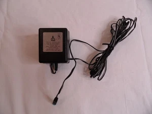 Adaptador de CA Atari 7800 OEM Modelo 24471-001 120V 60Hz 15W Fuente de alimentación - Probado - Imagen 1 de 3