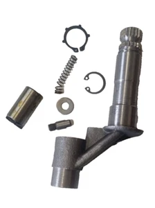 LAMBRETTA KICKSTART SHAFT KIT WITH PLUNGER AND SPRING 7 PIECE SET NEW GP & SER 3 - Picture 1 of 4