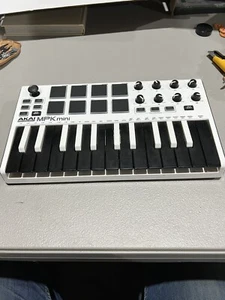 Akai MPK Mini MKII MK3 White 25-Key USB MIDI Keyboard Controller Untested No POW - Picture 1 of 7