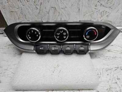 Оригинальный блок климат-контроля температуры кондиционера Kia Rio 2012-2015 годов выпуска - Изображение 1 из 4