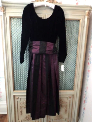 Vestido de terciopelo Laura Ashley vintage años 90 nuevo con etiquetas talla 10 EE. UU. Foto 1 de 4