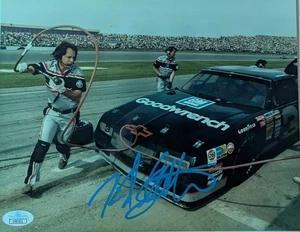 Foto autografiada de 8x10 firmada por Kirk Shelmerdine certificado de autenticidad JSA Salón de la Fama NASCAR - Imagen 1 de 1