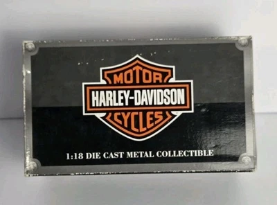 Maisto 1:18 Die Cast Harley Davidson 2000 FLSTC Heritage Softail Classic Diecast - Image 1 of 4
