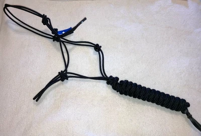 Cuerda de Entrenamiento de Caballo Negra Rígida Clásica Equina con Plomo de 8' - SIN USAR Foto 1 de 4