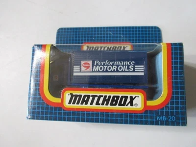 Camión contenedor Volvo Matchbox MB-20 1987: aceites de motor Comma Performance Foto 1 de 3