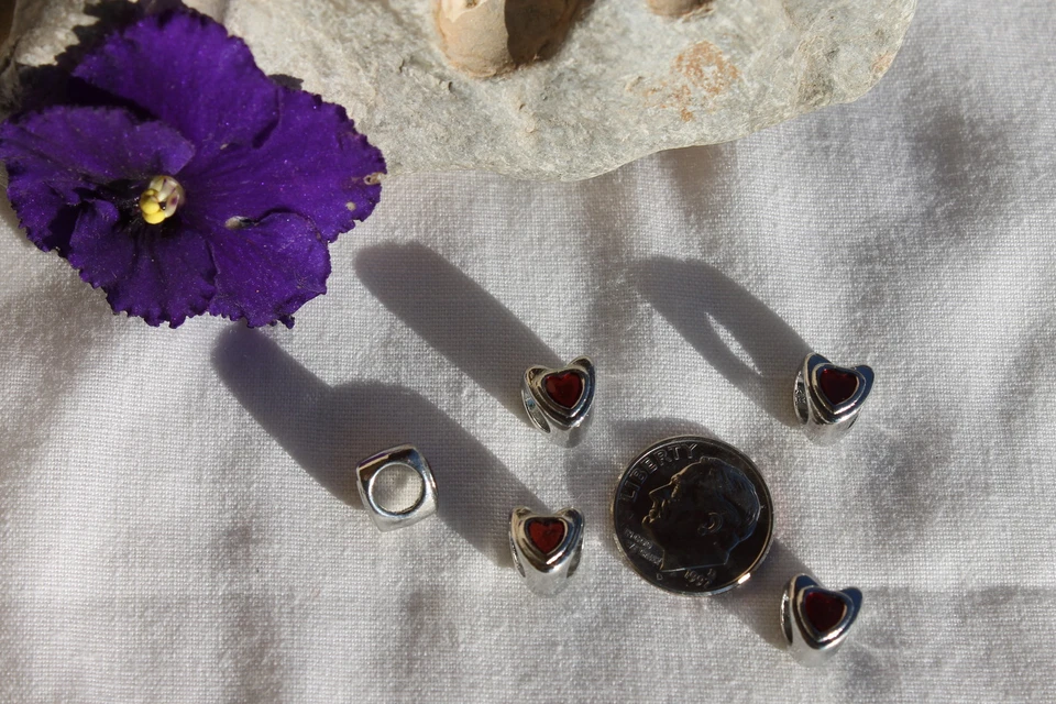 Heart Alloy European Large Hole Beads Size 9x8.5mm & 4.5 Hole Size/5 beads Foto 1 de 1