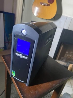 CyberPower (CP1350AVRLCD) Intelligent LCD Tower 1350 VA - Image 1 of 2