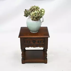 Alte charmante Beistelltischlampe Tisch Tudor braune Oberfläche mit Schublade KOSTENLOSE * UK-Lieferung - Bild 1 von 24