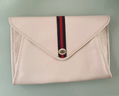 Bolso sin asas Gucci vintage blanco en relieve portafolio sobre sin cadena Foto 1 de 4