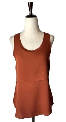 Camiseta sin mangas Theory para mujer pequeña marrón naranja doble Georgette seda concha Apala Foto 1 de 4