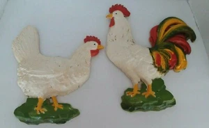Vtg 2 pc Set Rooster Hen Chicken Plastic Wall Plaques Farm Decor by HOMCO - Picture 1 of 6