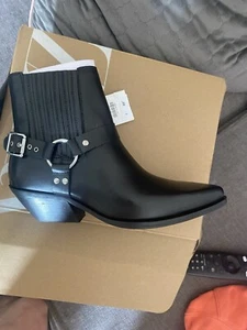 ZARA BLACK LEATHER COWBOY WESTERN ANKLE BOOTS UK 6 EU 39 BNWT RRP £99.99 - Picture 1 of 10