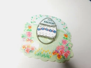 Broche vintage de huevo de Pascua de metal con cuentas de lavanda azul tono plateado Hallmark - Imagen 1 de 7