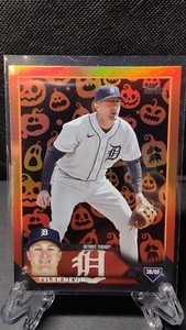 2023 Topps Update tyler nevin Jack-o'-lantern RARE. 