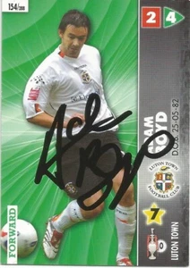 CARTA COLLEZIONABILE FIRMATA ADAM BOYD LUTON 2007 PANINI CHAMPIONSHIP+COA - Foto 1 di 1