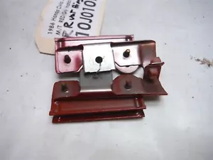 1986 HONDA CIVIC HATCHBACK RIGHT REAR VENT WINDOW HINGE PAIR OEM 1984-1987 - Picture 1 of 8