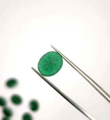 10 Pieces Oval Cut Emerald Imitation Zirconia Loose Gemstone for Jewelry 11x7mm. - Image 1 of 4