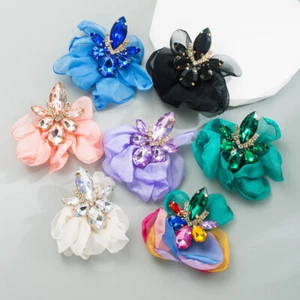 Creative Retro Alloy Lace Flower Earrings Elegant 2025 Diamond Stud Earrings - Picture 1 of 17