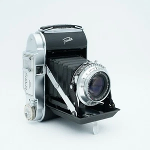 Franka Solida III with Schneider Kreuznach Radionar 80mm f2.9 Medium Format Camera - Picture 1 of 17