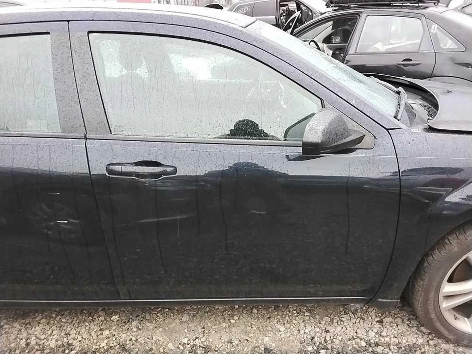 Used Front Right Door Assembly Front fits: 2012 Dodge Avenger electric Front Rig - Изображение 1 из 4