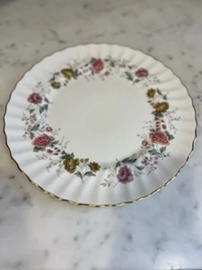 Vintage Royal Doulton China ROSELLE Pink Floral Pattern 10.5” Dinner Plate - Picture 1 of 3