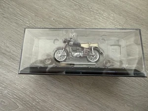 Simson 425 S Modell 1:24 in Originalbox - Bild 1 von 1