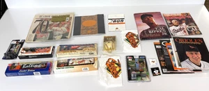 LOTE DE JUGUETES DE BÉISBOL CAL RIPKEN JR BALTIMORE ORIOLES LIBROS MEMORIA ETC AÑOS 90 2000 - Imagen 1 de 15