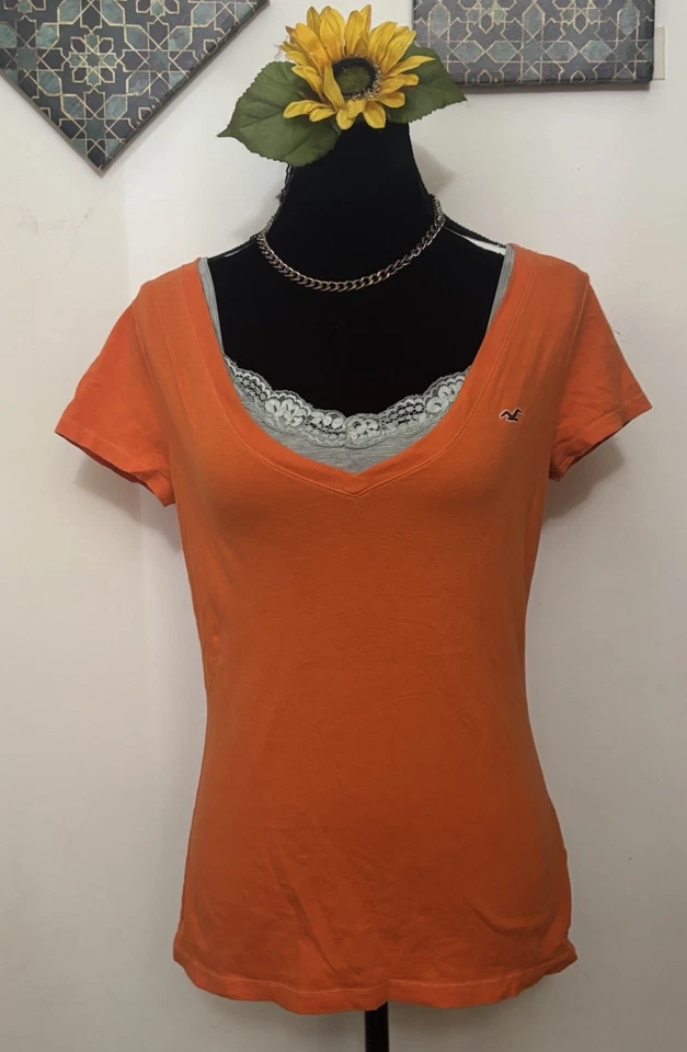 复古 Y2K Hollister V 领 T 恤短袖标志 M 橙色分层 Bella Swan — 第 1/4 张图片