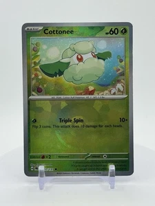 Cottonee (Poke Ball Pattern) 007/132 Sv: Prismatic Evolutions Holo - Bild 1 von 2