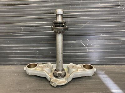 Kawasaki Vulcan 900 VN900B 2021 clásica, árbol triple inferior, #122923 Foto 1 de 4