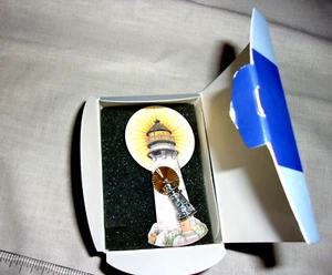 Avon Lighthouse Pin and Bookmark- Light of the World - Picture 1 of 4