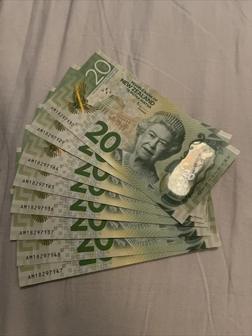 New Zealand Unc 20 Dollar Bundle Some Consecutive 8 Bills 160 Dollars Cover
