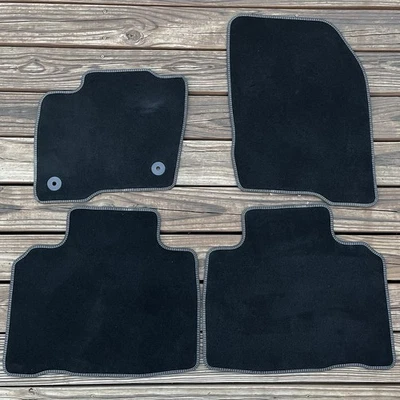 Juego de 4 alfombrillas negras Ford Edge 2015-22 OEM 2016 2017 2019 2020 2021 Foto 1 de 4