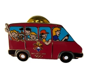 2002 SALT LAKE CITY OLYMPIC UTAH FAMILY IN RED MINI VAN PIN 1171-2 - Picture 1 of 2