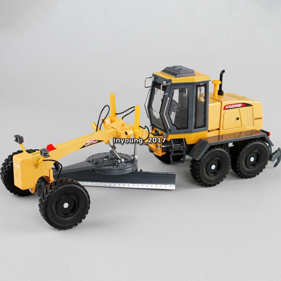 1:35 Grader Truck Toys for Boys Diecast Construction Vehicle Model Collection - Image 1 of 4
