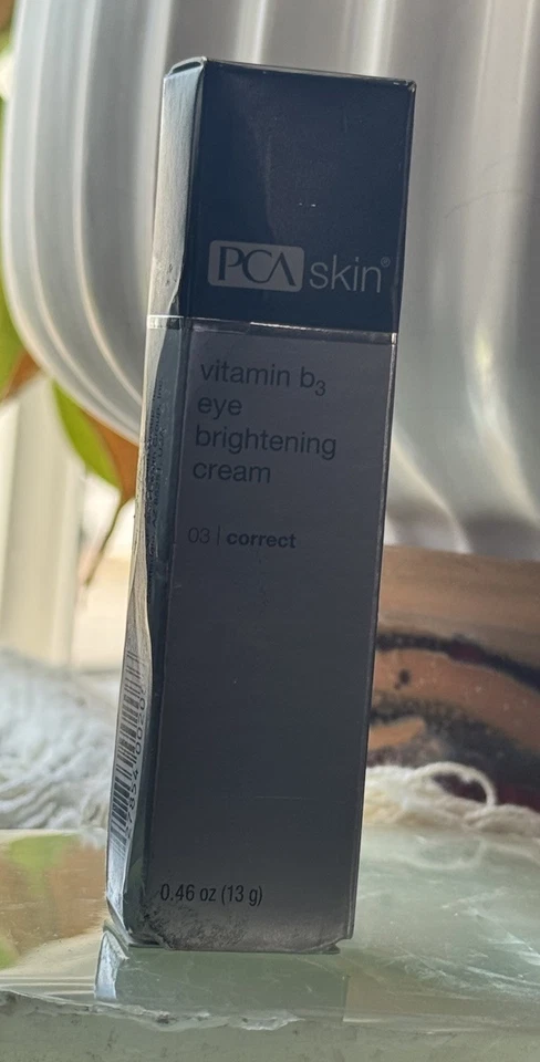 Crema iluminadora de ojos PCA Skin Vitamin B3 0,46 oz / 13 g totalmente nueva 2-2026 Foto 1 de 4