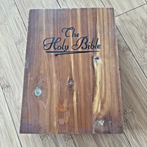 Vintage The Holy Bible Crafted Cedar Wood - Box Only - Union Made in Tennessee - Picture 1 of 9